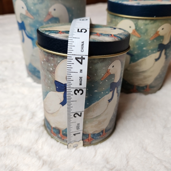 Vintage R.O.C. Nesting Goose Geese Storage Tin (Set of 3) - Picture 4 of 8